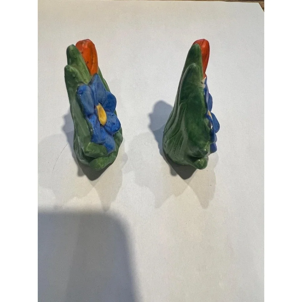 Vintage‎ Flower Salt & Pepper Shakers Made in Japan